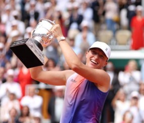 开云官网-张奔斗：斯瓦泰克正在成为“女版纳达尔”的路上