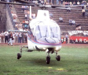 【人物】贝卢斯科尼的雄心、魄力、真人秀与骗术