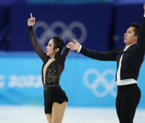 中俄双人滑打响单项前哨战 俄组合“暗中观察”葱桶