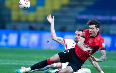 一场1-0，让中超榜首易主，神仙进球诞生：第79分钟角球破门绝杀