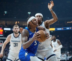 班凯罗26+13小贾伦·杰克逊30分 魔术险胜灰熊迎连胜