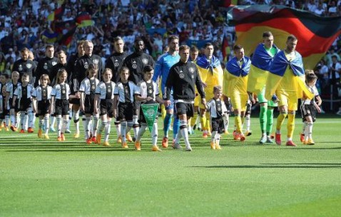 开云APP-1000场纪念制造消极气氛，留给德国队的时间不多了