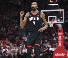 开云下载-抡冒烟了！杜兰特开局3中0后8中7 半场砍下18分2板3助2断